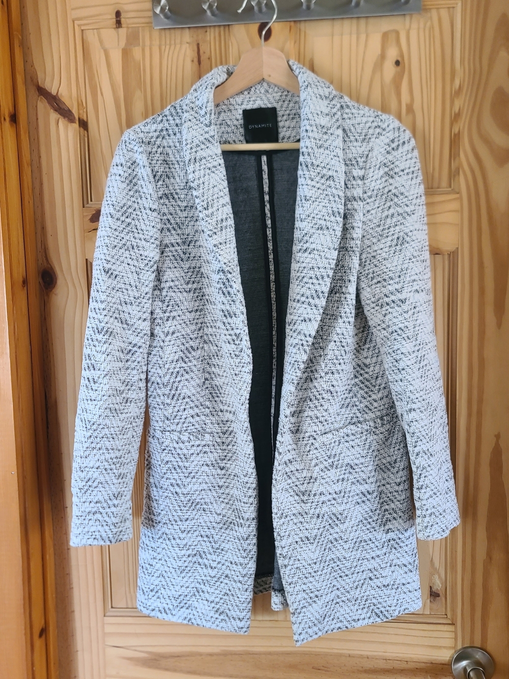 Dynamite White & Gray Open-Front Knit Blazer